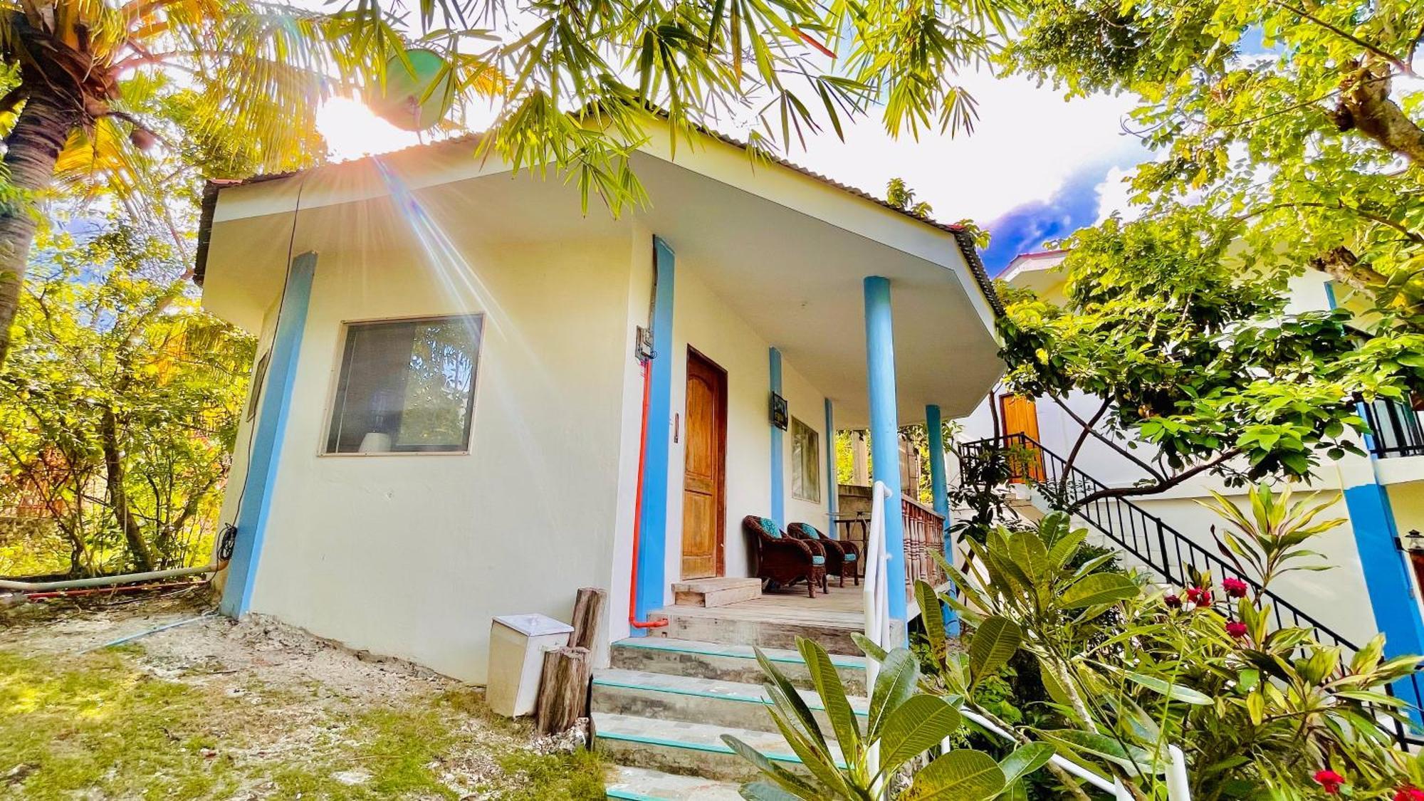 La Concepcion Cove Garden Resort Moalboal Bagian luar foto