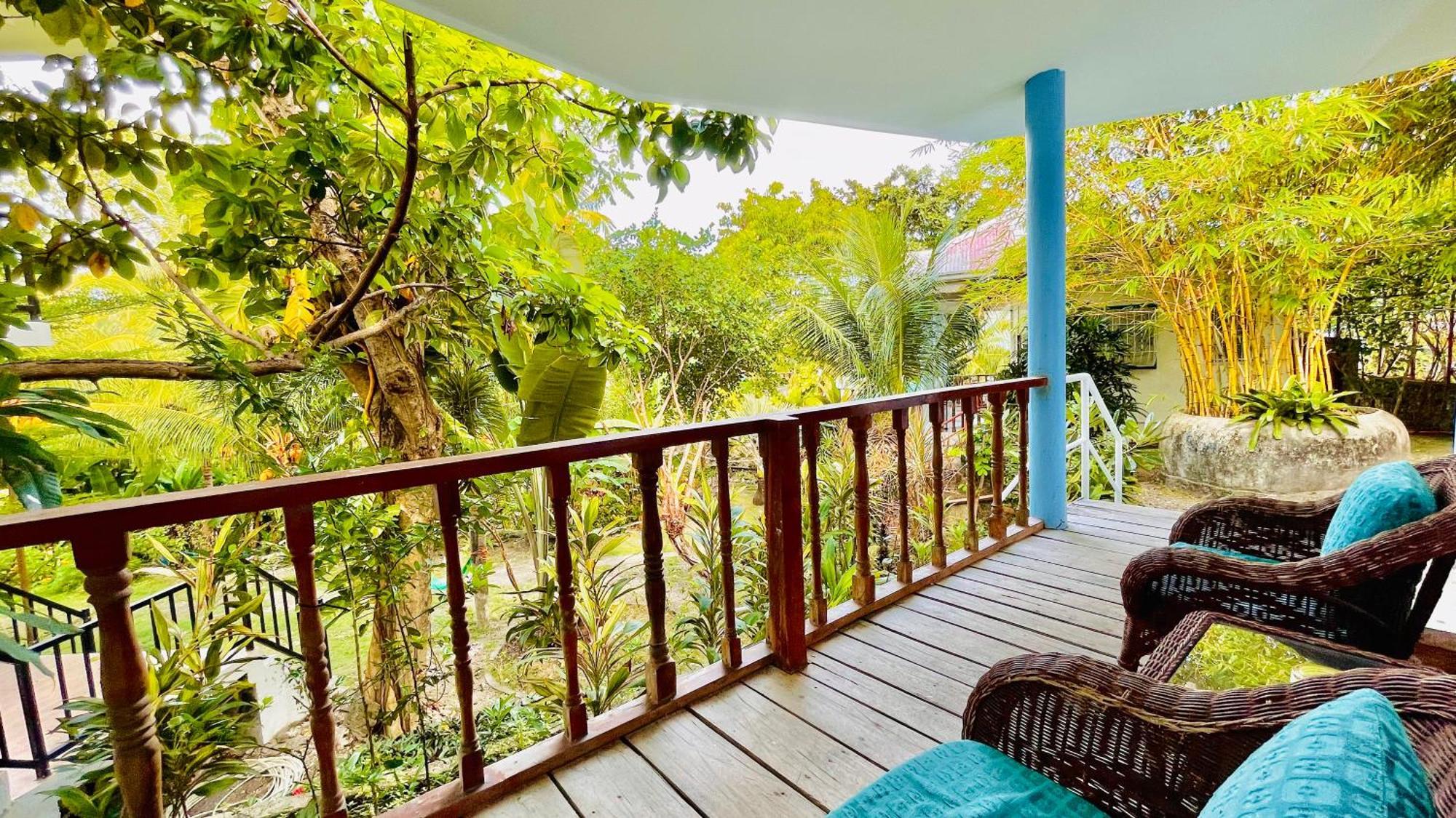 La Concepcion Cove Garden Resort Moalboal Bagian luar foto